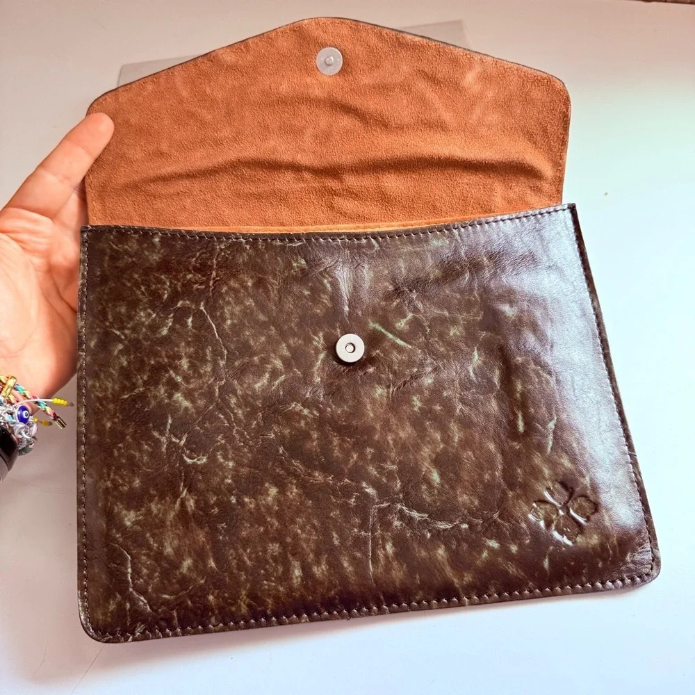 NWOT Patricia Nash Tooled Turquoise Leather Envelope Clutch